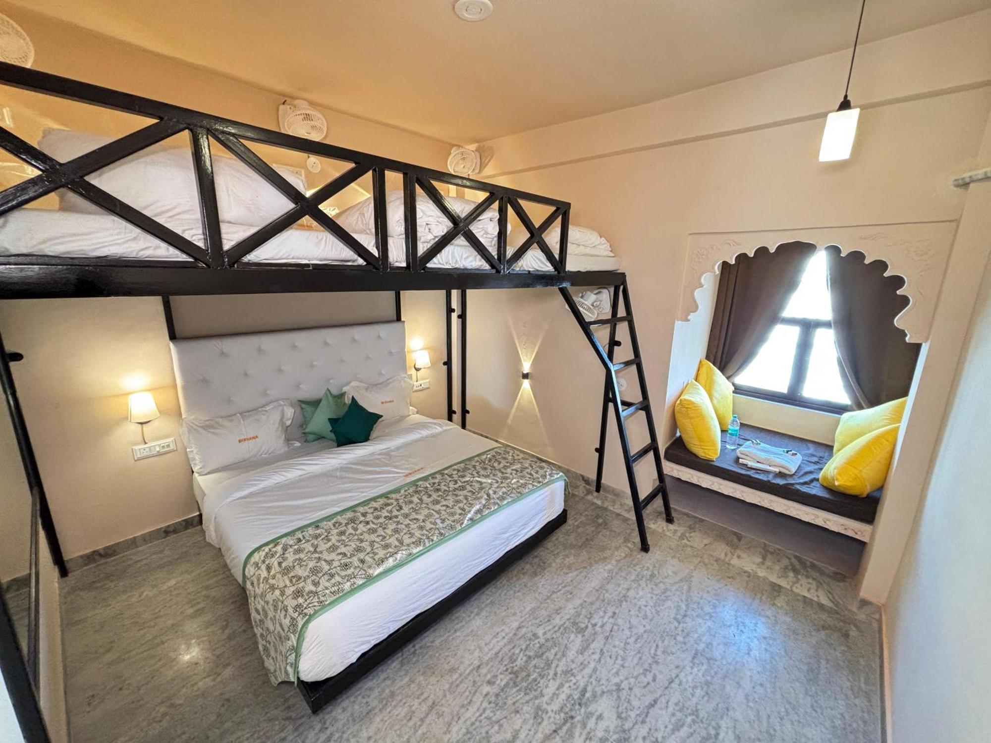 Hotel Nirvana Lakeside Udaipur Luaran gambar