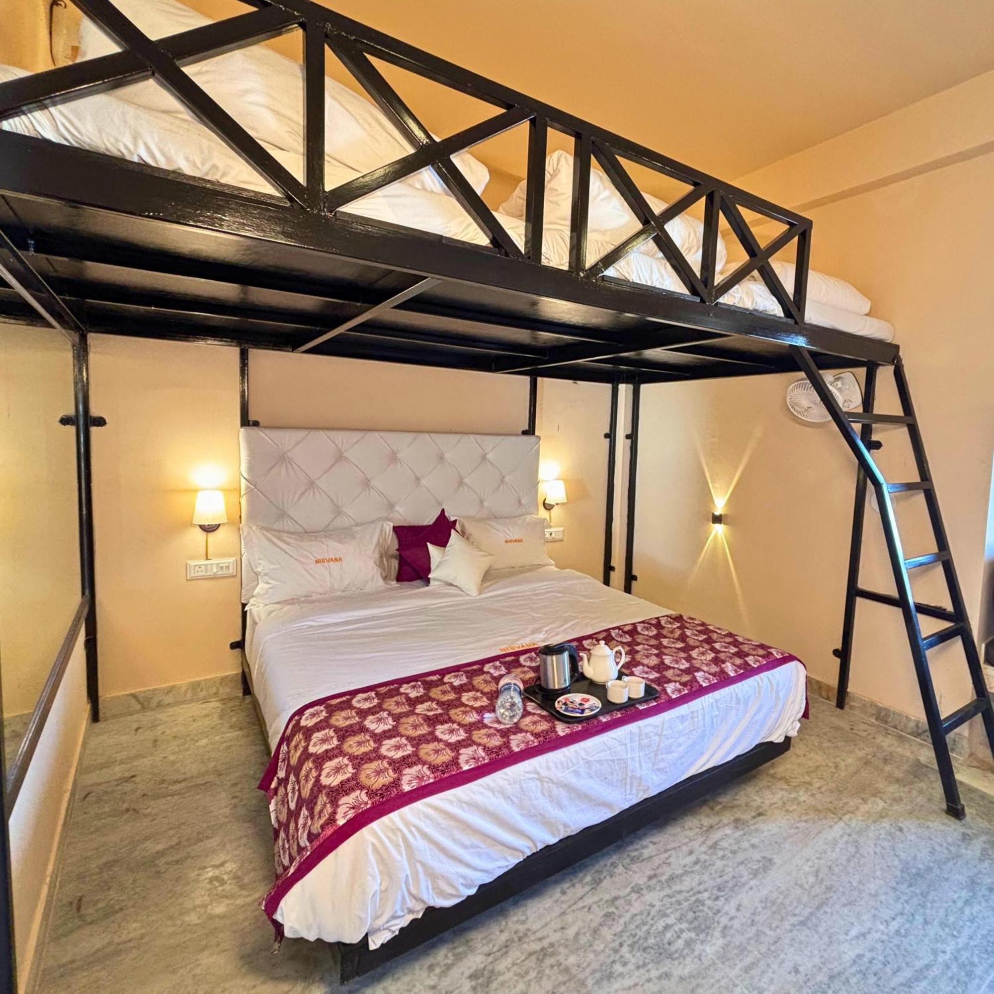 Hotel Nirvana Lakeside Udaipur Luaran gambar