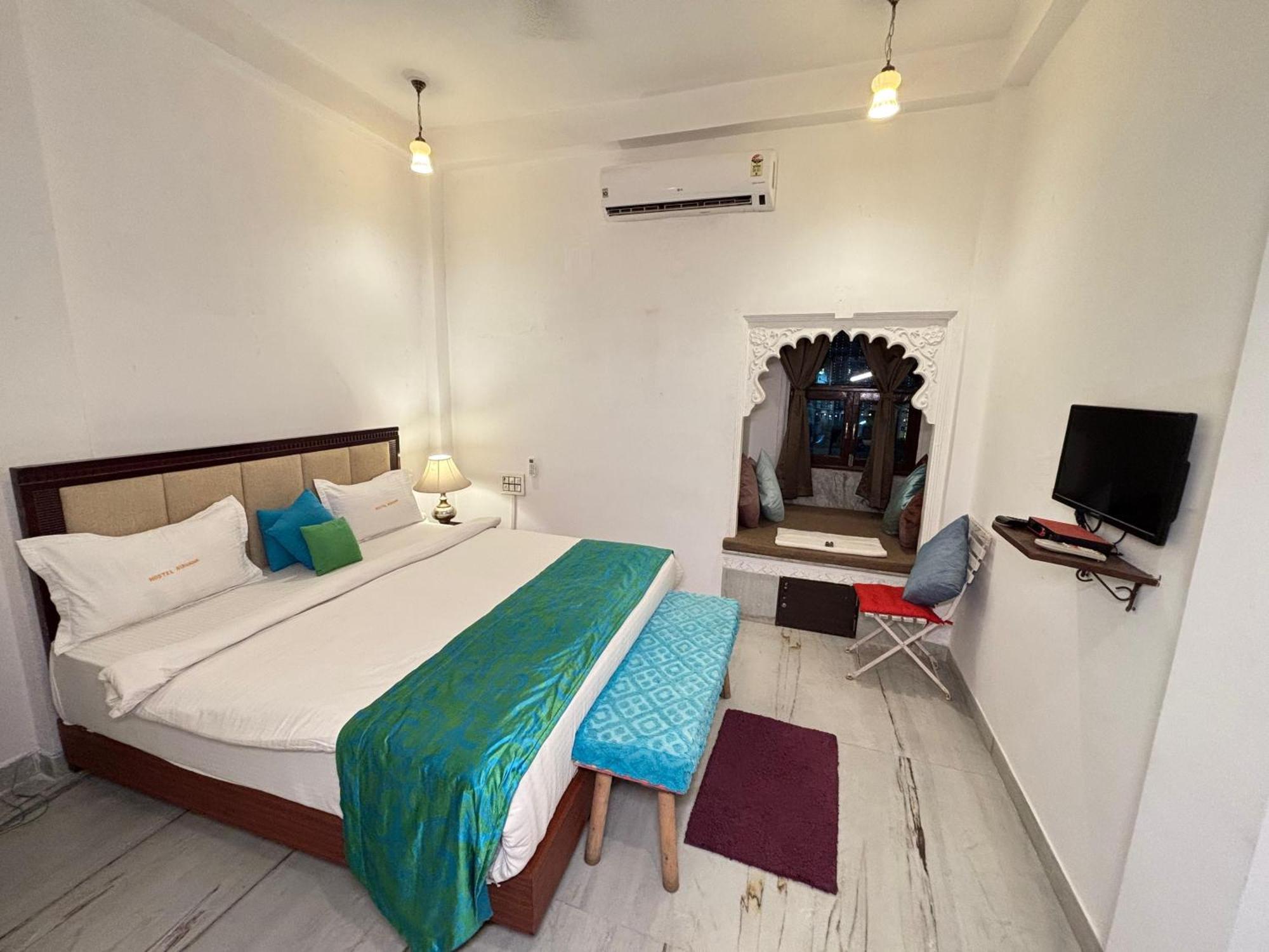 Hotel Nirvana Lakeside Udaipur Luaran gambar